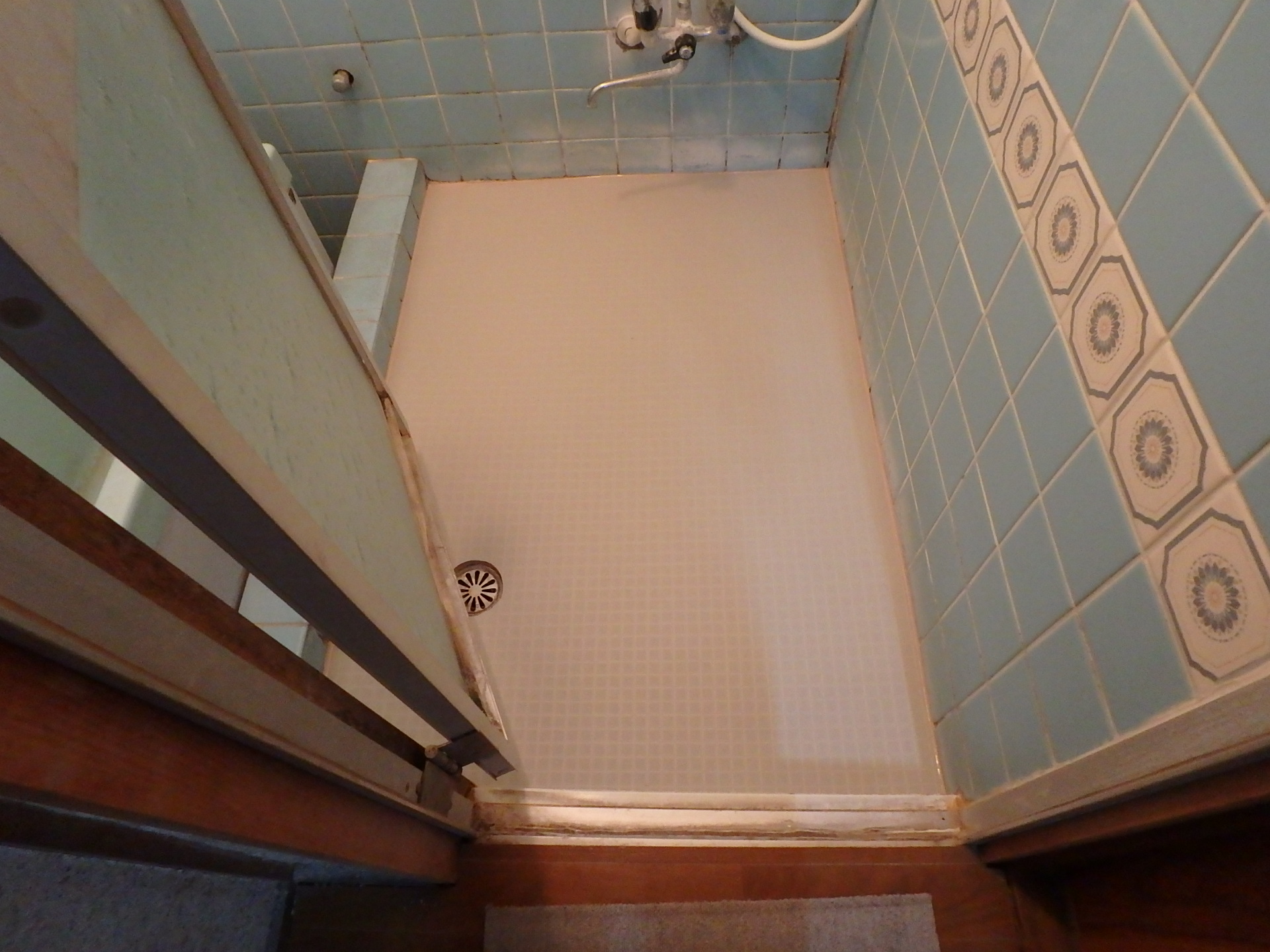 綾瀬市浴室床改修工事/T様邸